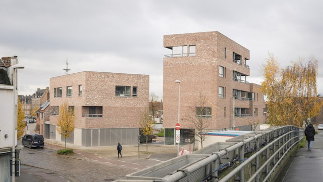 Stedelijk sociaal inbreidingsproject, Kortrijk (BE) – MAKER architecten. Beeld Stijn Bollaert
