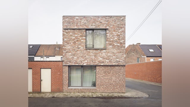 Foto's van rijwoningen en appartementen. Beeld Stijn Bollaert