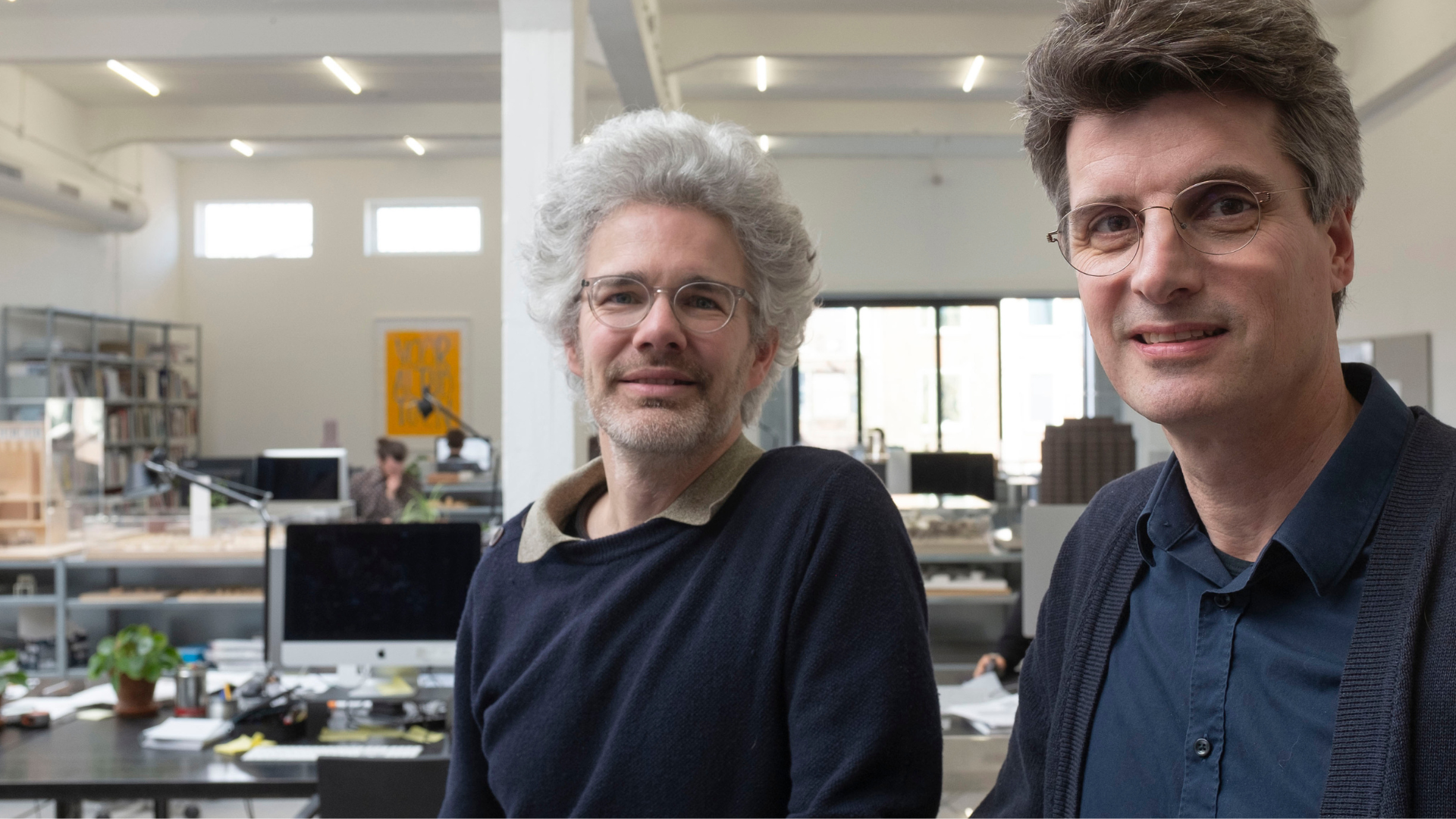 Floris Cornelisse (l) en Paul Verhoeven. Beeld Manou Huijbregts