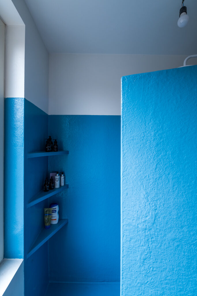 Badkamer bij Jute door Boris Architecten. Beeld Luc Roymans