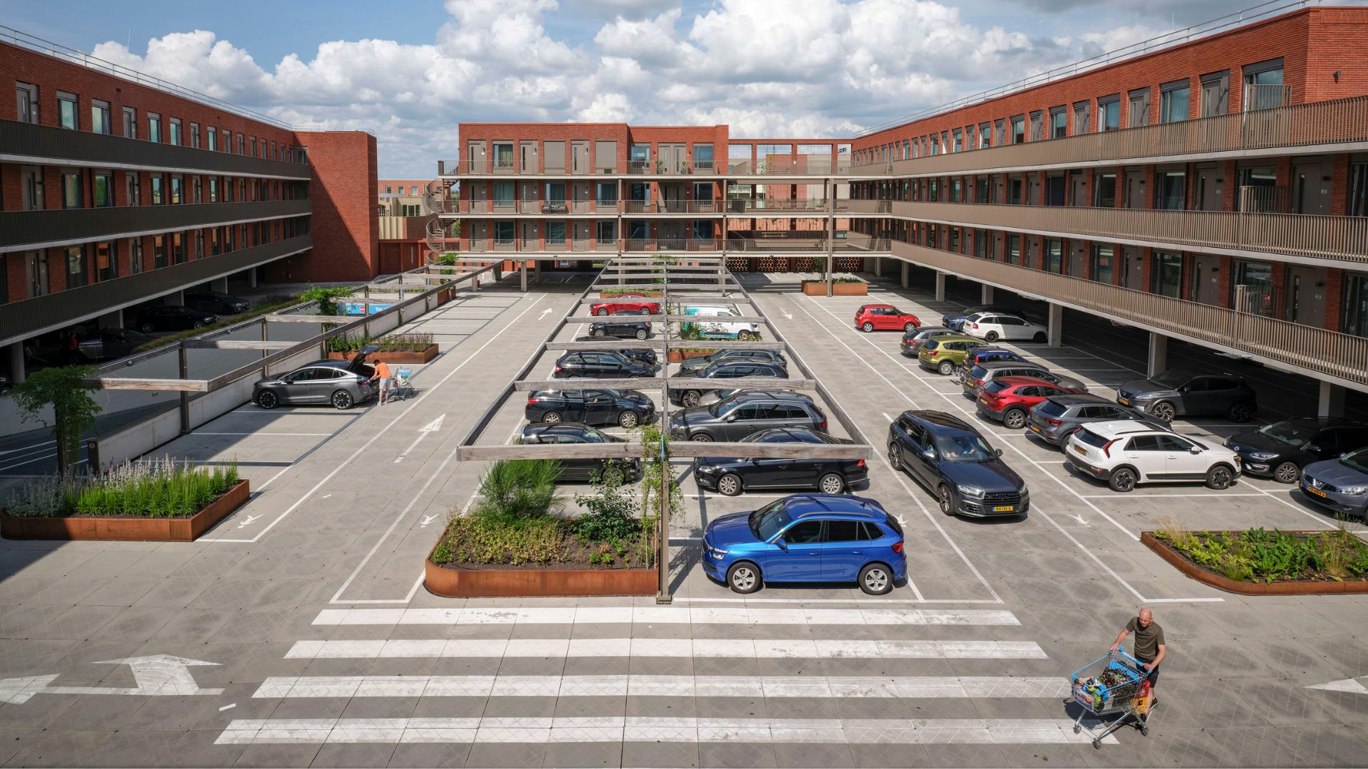 'Autoterreur' belemmert gezellige en groene steden