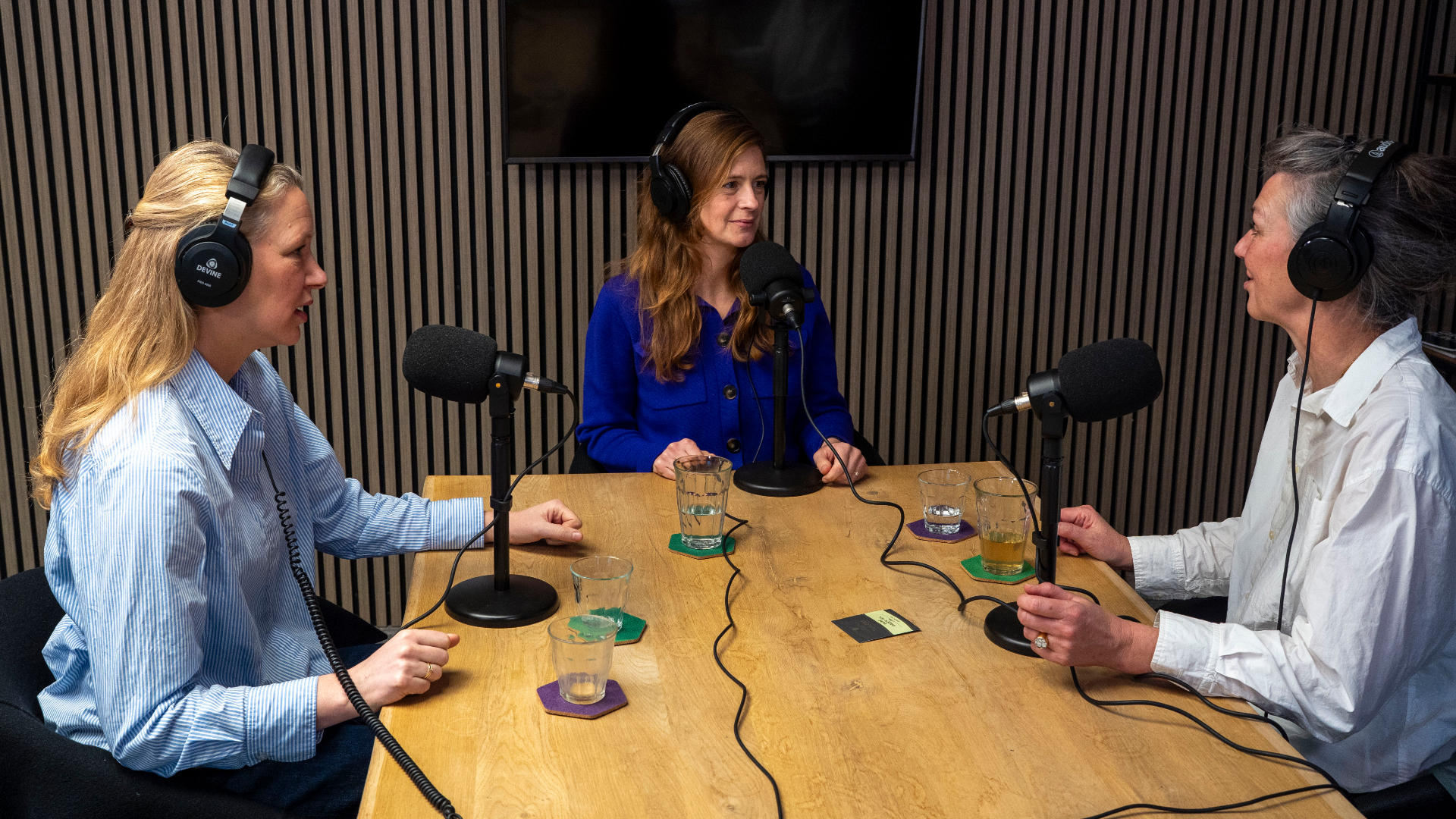 vlnr. Floortje Keijzer, Merel Pit en Gus Tielens. Beeld Hanna Veltman