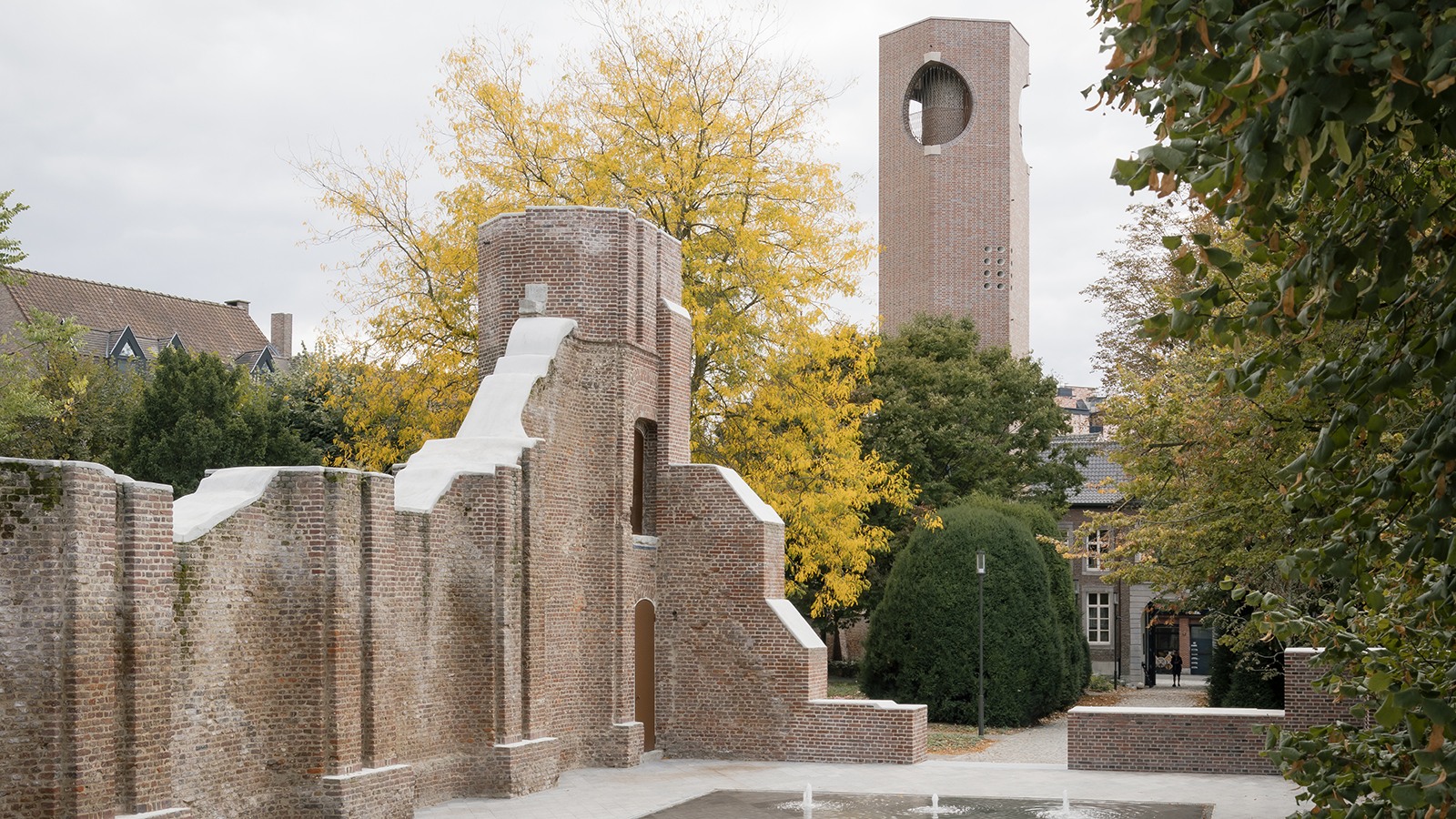 Beeld: Begijnhof Hasselt - Stijn Bollaert
