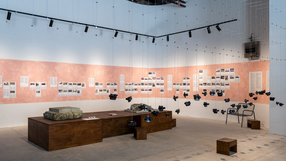 Het Albanese paviljoen op de Architectuurbiënnale in Venetië, 2025. Beeld Andrea Penisto